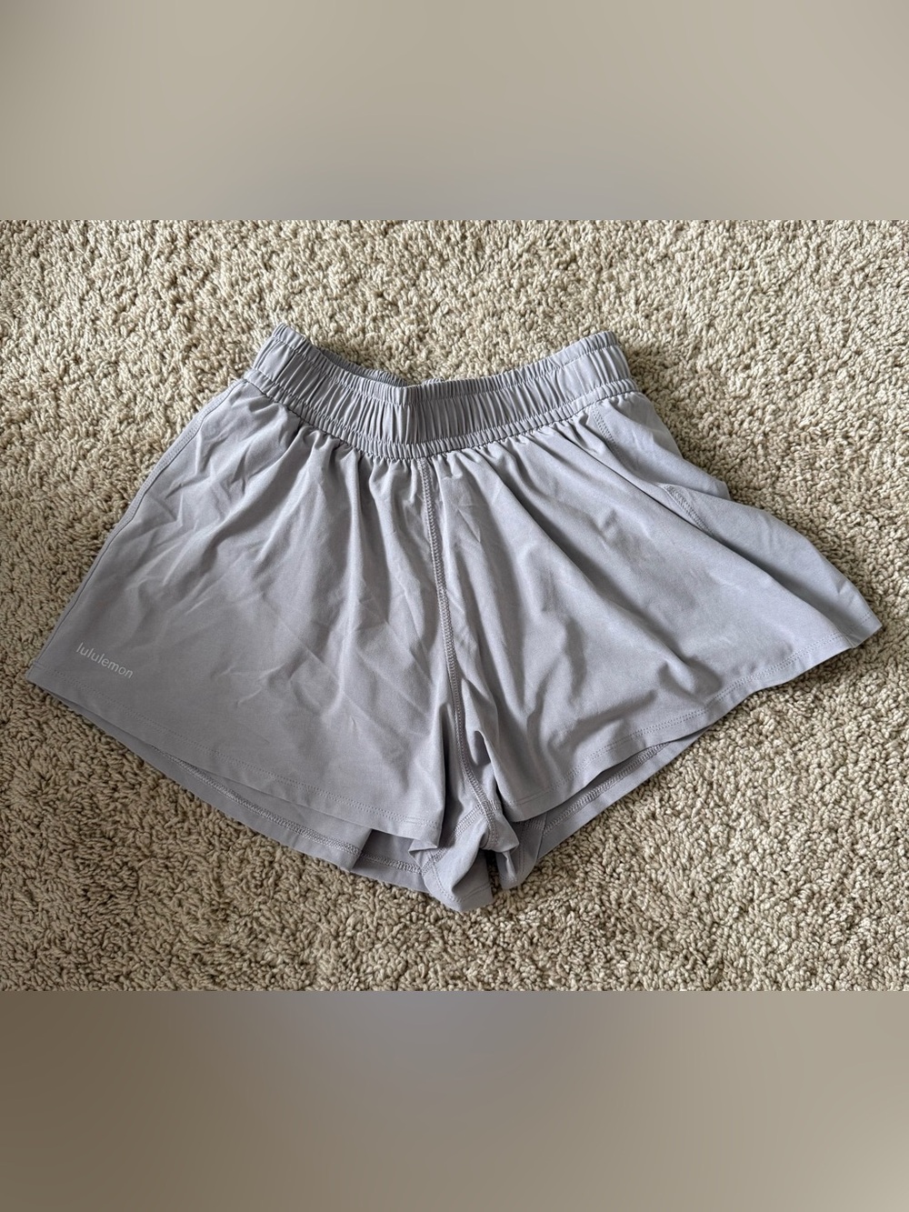 Lululemon Women’s Lightweight Elastic-Waist Shorts — Light grey-beige